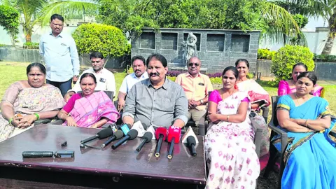 ఎన్నికల్లో ప్రజాస్వామ్యం గెలిచింది 