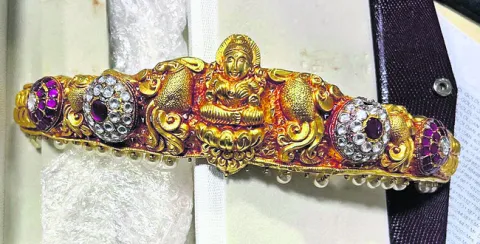 నకిలీ బంగారంతో రుణం.. ముద్దాయిల అరెస్టు