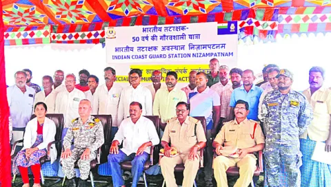 గంగపుత్రులు ఆరోగ్యంపై ప్రత్యేక శ్రద్ధ వహించాలి 