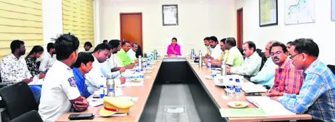 రోడ్డు ప్రమాదాల నివారణకు చర్యలు