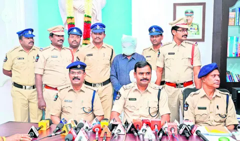 చోరీకి వెళ్లి హత్య 