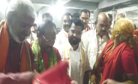 విజయవాడ దుర్గమ్మ గుడిలో భవానీ భక్తుల పట్ల అపచారం