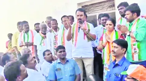 మంత్రి జూపల్లికి నిరసన సెగ 