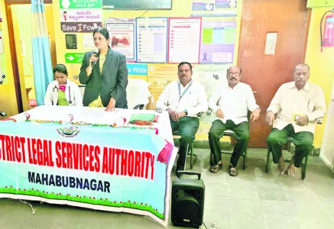 ప్రతి ఒక్కరికీవైద్యం అందాలి 
