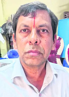 కార్మికుల ప్రాణాలతో   చెలగాటం
