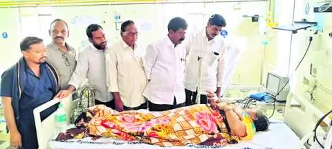కార్మికురాలికి పరామర్శ 
