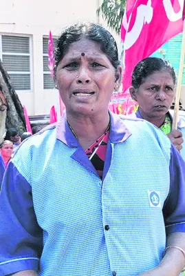 జీవనాధారం పోతే ఏం కావాలి? 
