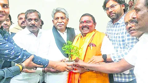 కర్ల రాజేశ్‌ మృతికి పోలీసులే కారణం