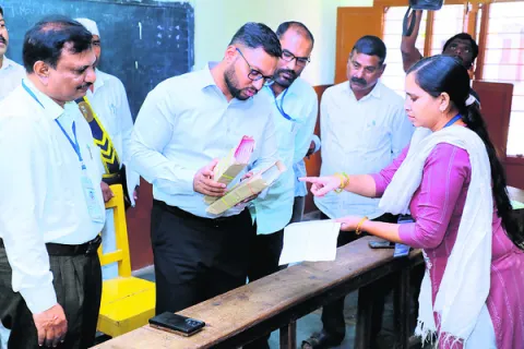 ఎన్నికల విధులు జాగ్రత్తగా నిర్వహించాలి