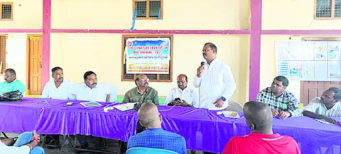 గల్ఫ్‌ చట్టాలపై అవగాహన ఉండాలి