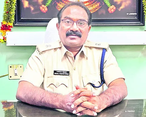  మీ ప్రాణాలకు రక్షణ  
