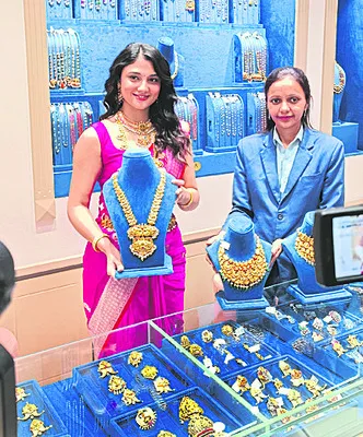 ‘వేగ’లో పండుగల ఆఫర్లు 