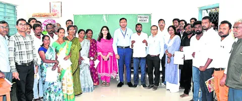 మలి విడతలోనూ ‘హస్తం’ జోరు