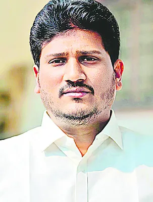 ప్రైవేటుపరం చేస్తే వైద్యసేవలు కష్టమే 