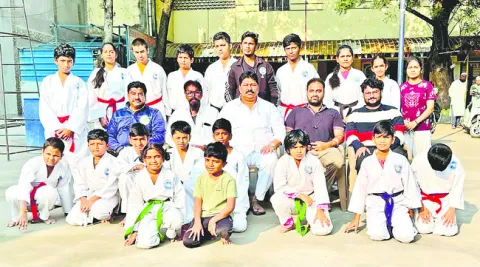 జాతీయ తైక్వాండో పోటీలకు ఒంగోలు విద్యార్థులు