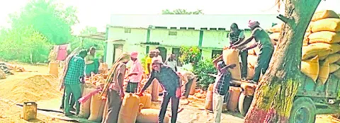 చివరి దశకు ధాన్యం కొనుగోళ్లు 