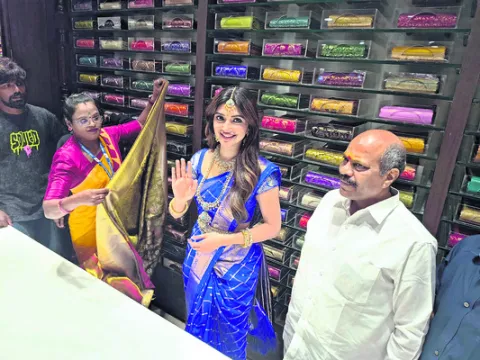 రాజాంలో శ్రీలీల సందడి