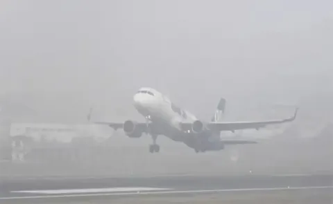 Heavy Fog Disrupts Flights Across Northern India