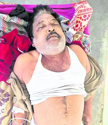 ఆటో బోల్తాపడి డ్రైవర్‌ మృతి