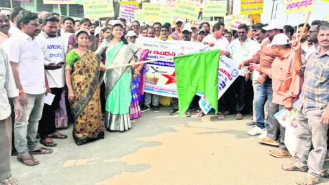 విద్యుత్‌ ఆదా తప్పనిసరి 