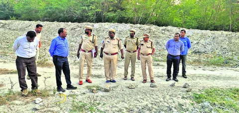 మేడిపల్లి నుంచి లింగాపూర్‌ వైపు.. 