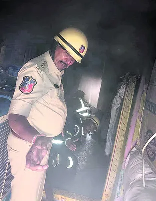 షార్ట్‌ సర్క్యూట్‌తో రూ.2.50 లక్షల ఆస్తినష్టం