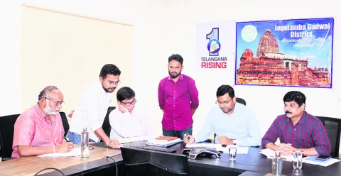 మూడో విడత ర్యాండమైజేషన్‌ ప్రక్రియ పూర్తి 