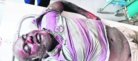 మందుపాతర పేలి  ఇద్దరు జవాన్లకు తీవ్రగాయాలు
