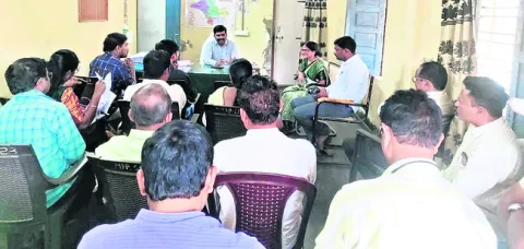 ఎన్నికల నిర్వహణలో జాగ్రత్తలు పాటించాలి