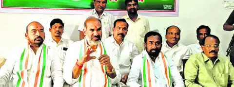 పంచాయతీ ఎన్నికల్లో బీఆర్‌ఎస్‌ ఖతం