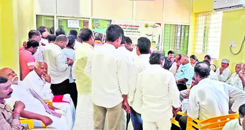 కష్టపడినా గుర్తింపు ఏదీ!