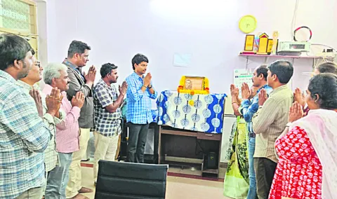 పొట్టి శ్రీరాములు త్యాగం మరువలేనిది 