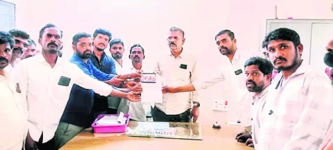 ‘పాలకవర్గంపై కక్షతోనే ఫిర్యాదులు’