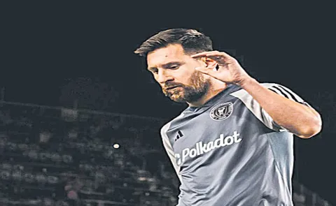 Lionel Messi left foot insurance worth 900 million dollers