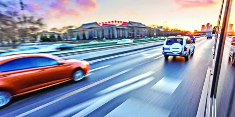 జాతీయ రహదారులపై వేగానికి కళ్లెం 