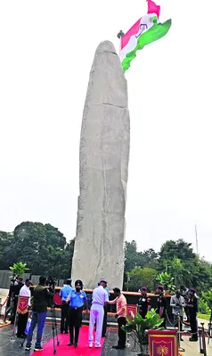 187 స్థానిక సంస్థలకు  త్వరలో ఎన్నికలు 