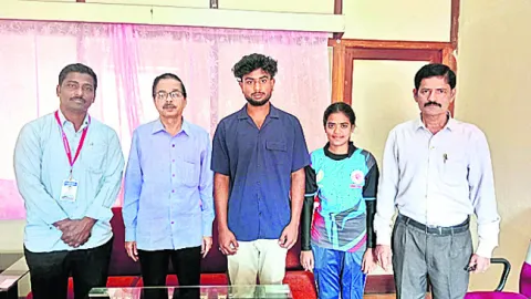 ఇంటర్‌ యూనివర్సిటీ బేస్‌బాల్‌ పోటీలకు గరివిడి విద్యార్థ