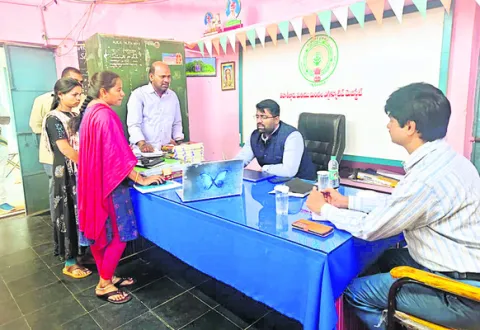 రికార్డుల నిర్వహణలో అలసత్వం వద్దు 