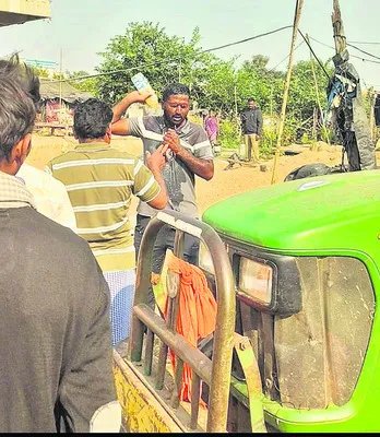 జేసీబీ యజమాని ఆత్మహత్యాయత్నం