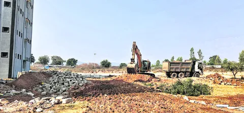 చదును పేరిట మట్టిదందా