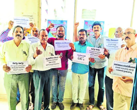 బీమా రంగానికి తీవ్ర నష్టం