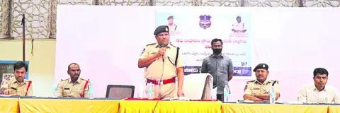 సమస్యాత్మక గ్రామాల్లో అదనపు బలగాలు: ఎస్పీ