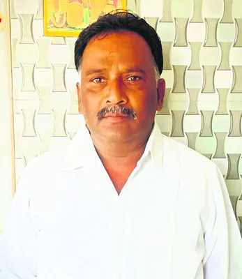 రాత్రింబవళ్లూ తవ్వుతున్నారు 
