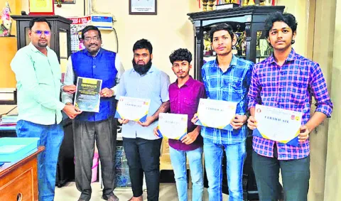 హ్యాకథాన్‌లో ఆర్కేవ్యాలీ విద్యార్థుల ప్రతిభ 