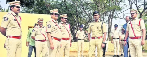 సరిహద్దు ప్రాంతాల్లో పటిష్ట భద్రత 