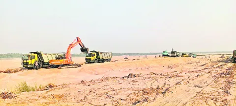 ఓపెన్‌గా దోపిడీ!