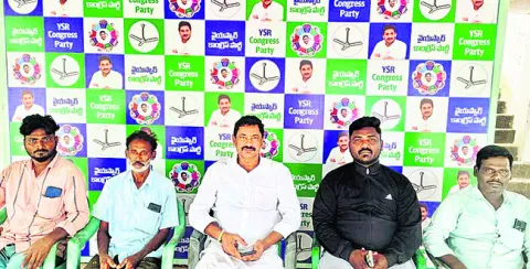 బాబు చెప్పేవన్నీ అబద్ధాలే 