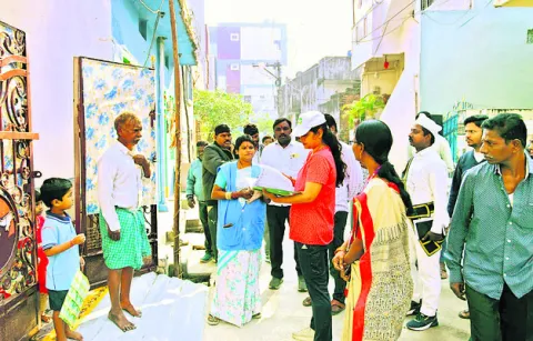 తడి, పొడి చెత్తపై అవగాహన కల్పించాలి