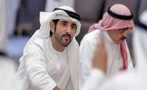 Dubai Crown Prince Sheikh Hamdan bin Mohammed bin Rashid Al Maktoum reaches out to people to ask questions, Friendly look goes viral