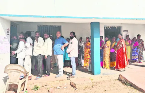 నల్లమలలో హస్తం హవా.. 